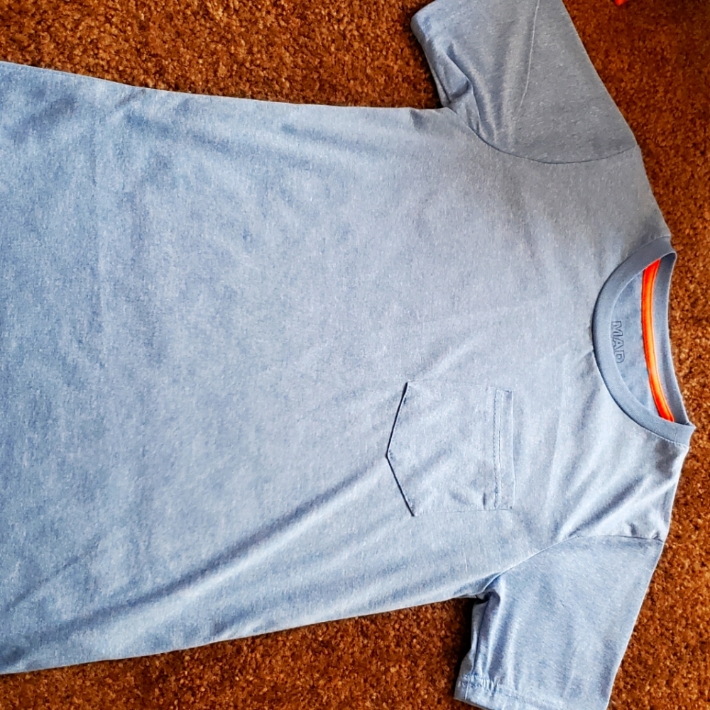 Baby blue light tee